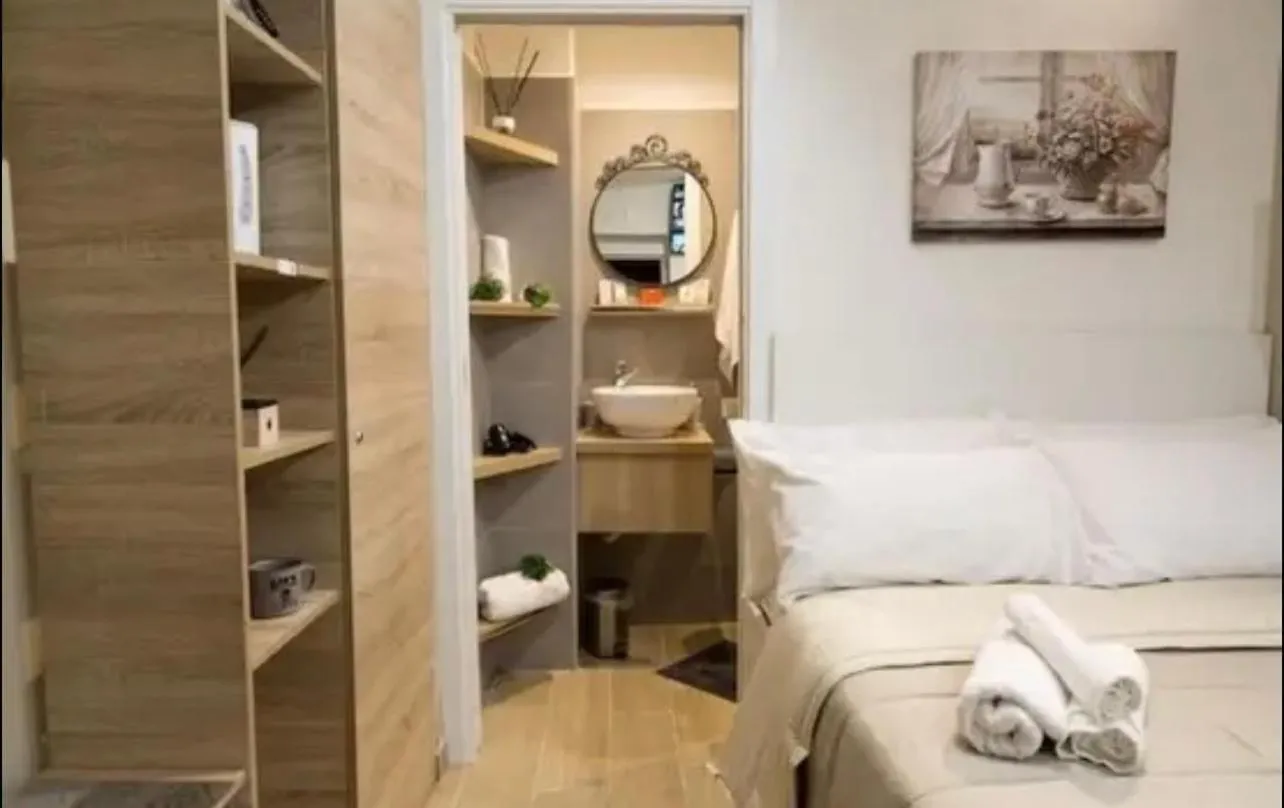 House Mezzocannone Неаполь Италия